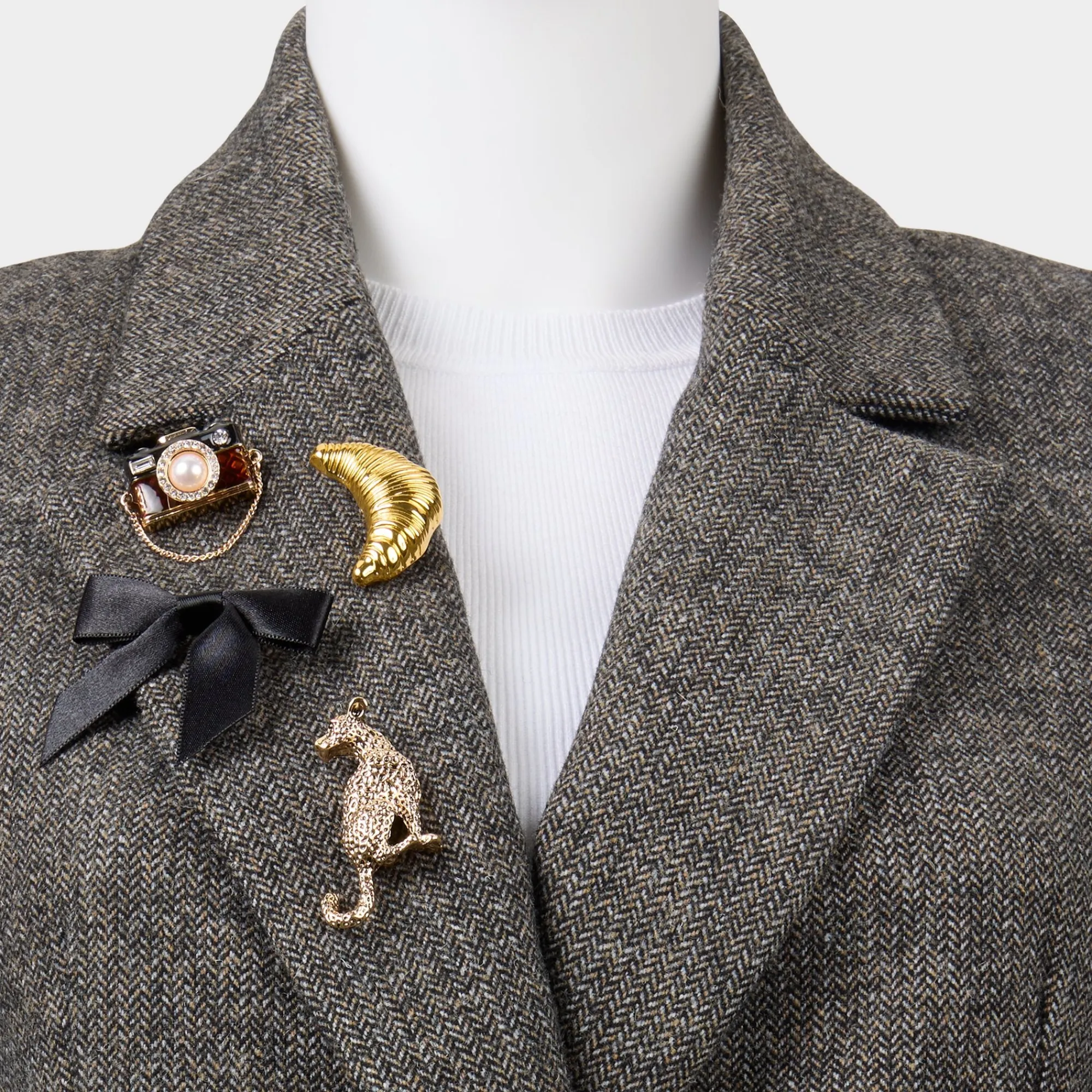 Pins & Brooches^ALDO Chicpins